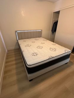 Queen Size Mattress Pillow Top  New