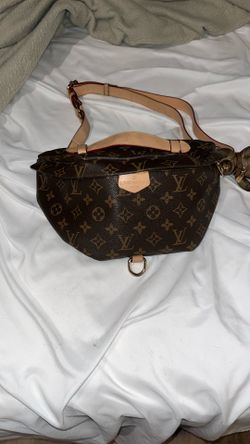 Luis Vuitton Bumbag
