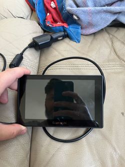 Garmin GPS Navigator with Car Charger