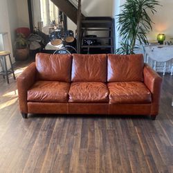 Leather Pull Out Couch 