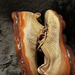 Vapor Max Size 10