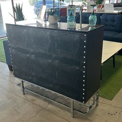 Black Bar Table