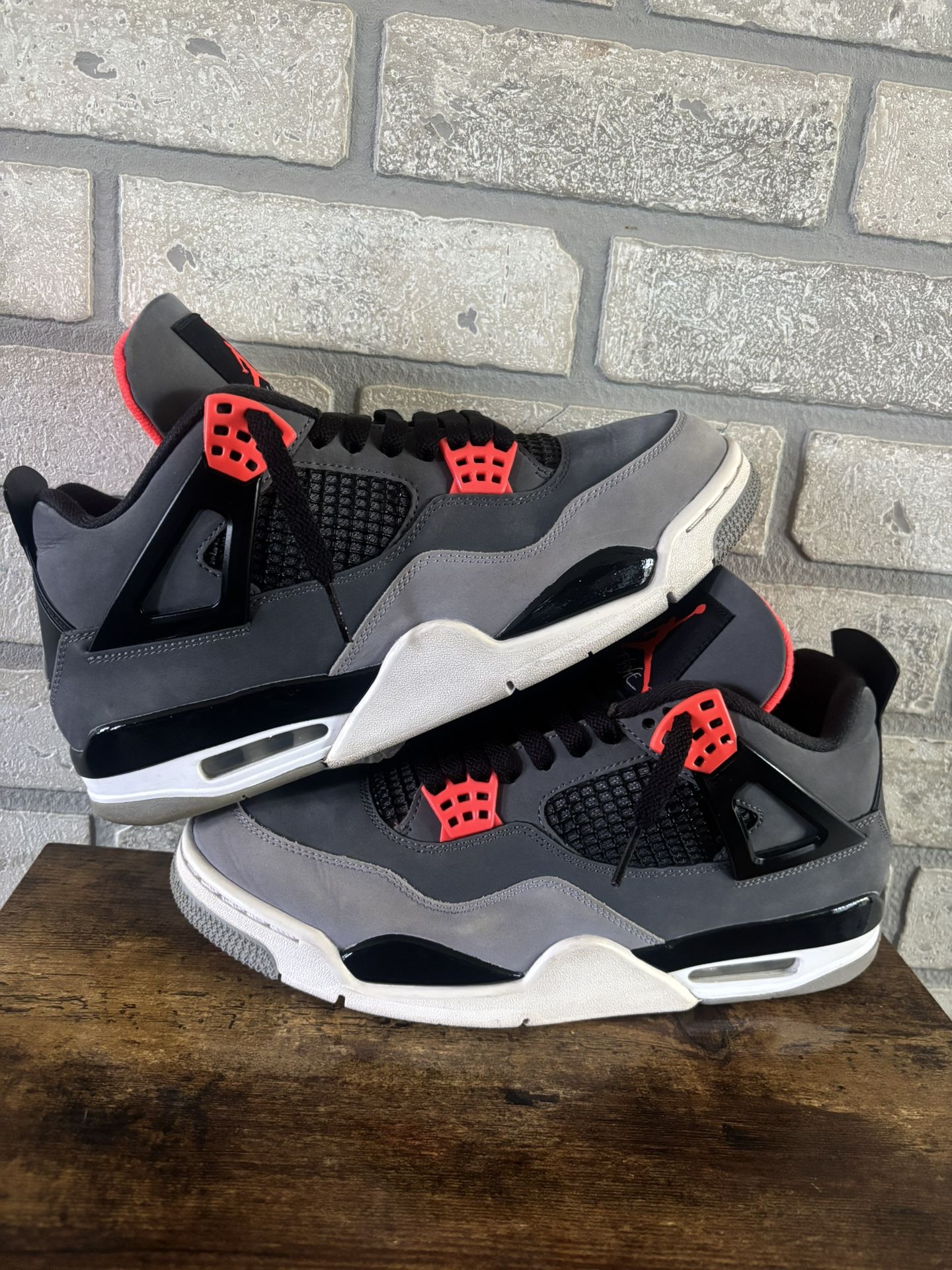 Jordan Retro 4 Infrared