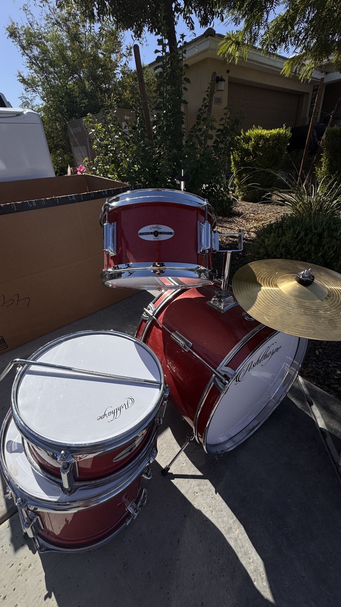 Kid drumset