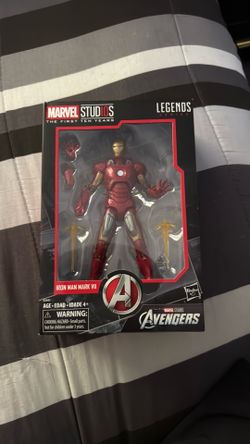 Marvel Legends Iron Man Mark VII (Mark 7) – Marvel Studios 10 Years – NEW in Box