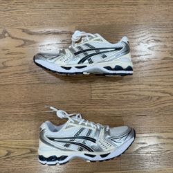 ASICS Gel-Kayano 14 white/midnight