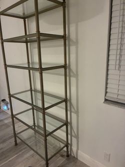 Etagere/book shelf