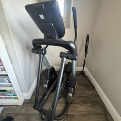 NordicTrack FS10i FreeStride Elliptical