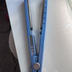 Babyliss Pro Nano Titanium Flat Iron