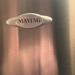 Maytag 25 Cubic Foot Refrigerator Freezer 