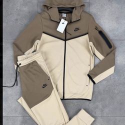 All SIZES AVAILABLE ✨ SHIPPING AVAILABLE 