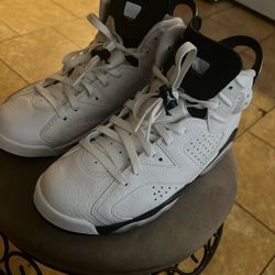 Jordan Retro 6 Midnight Navy 