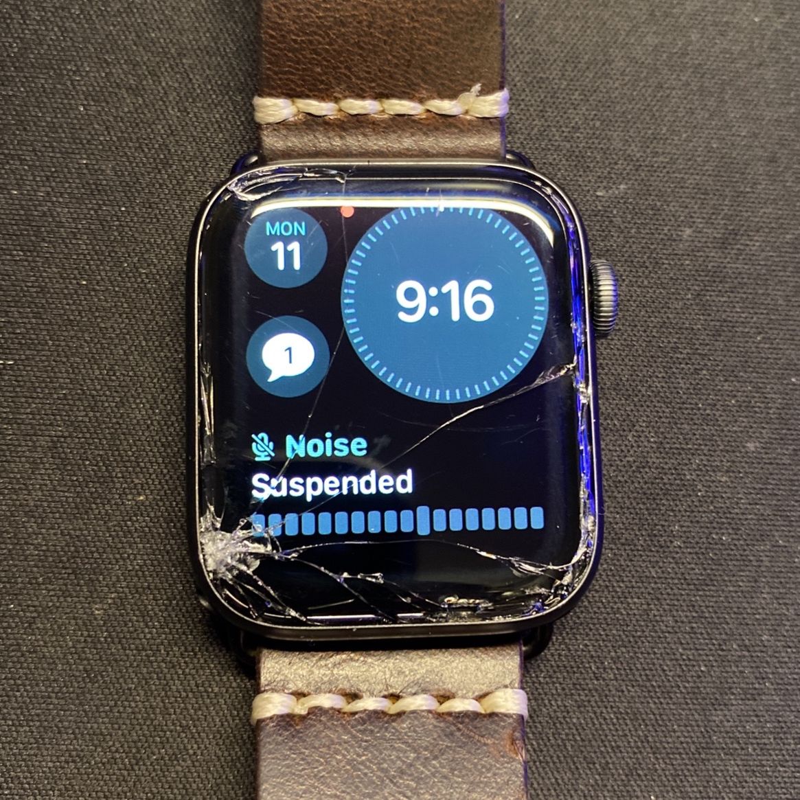 Cracked apple watch series 4 best sale