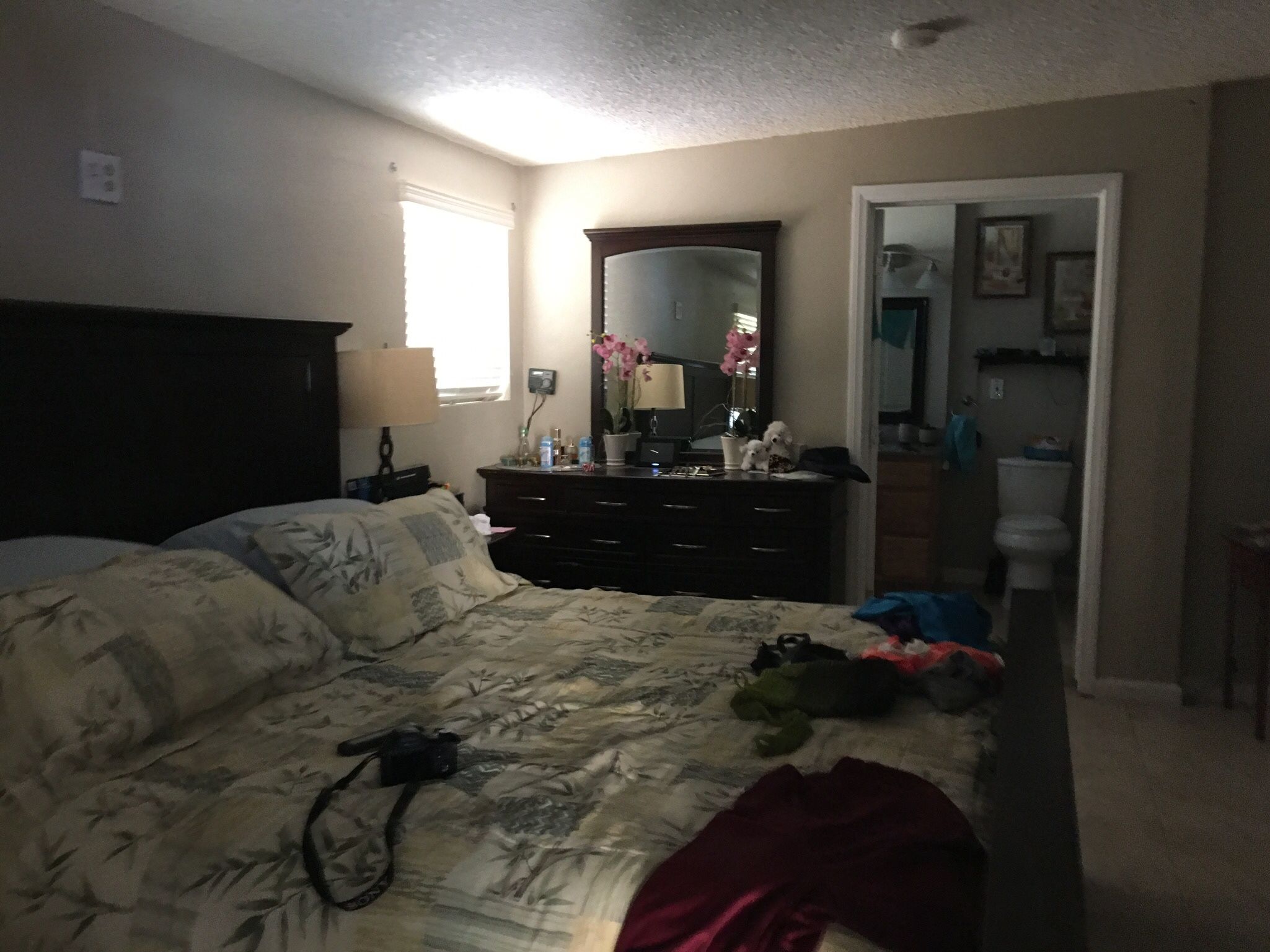 Cal King Size Bedroom Set