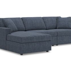 3 Piece Sectional w/ottoman and Storage Console