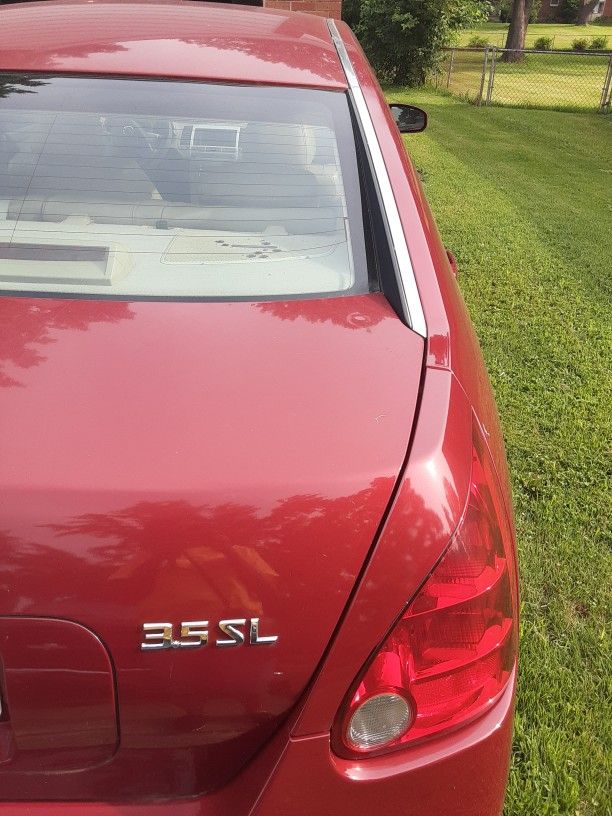 2006 Maxima