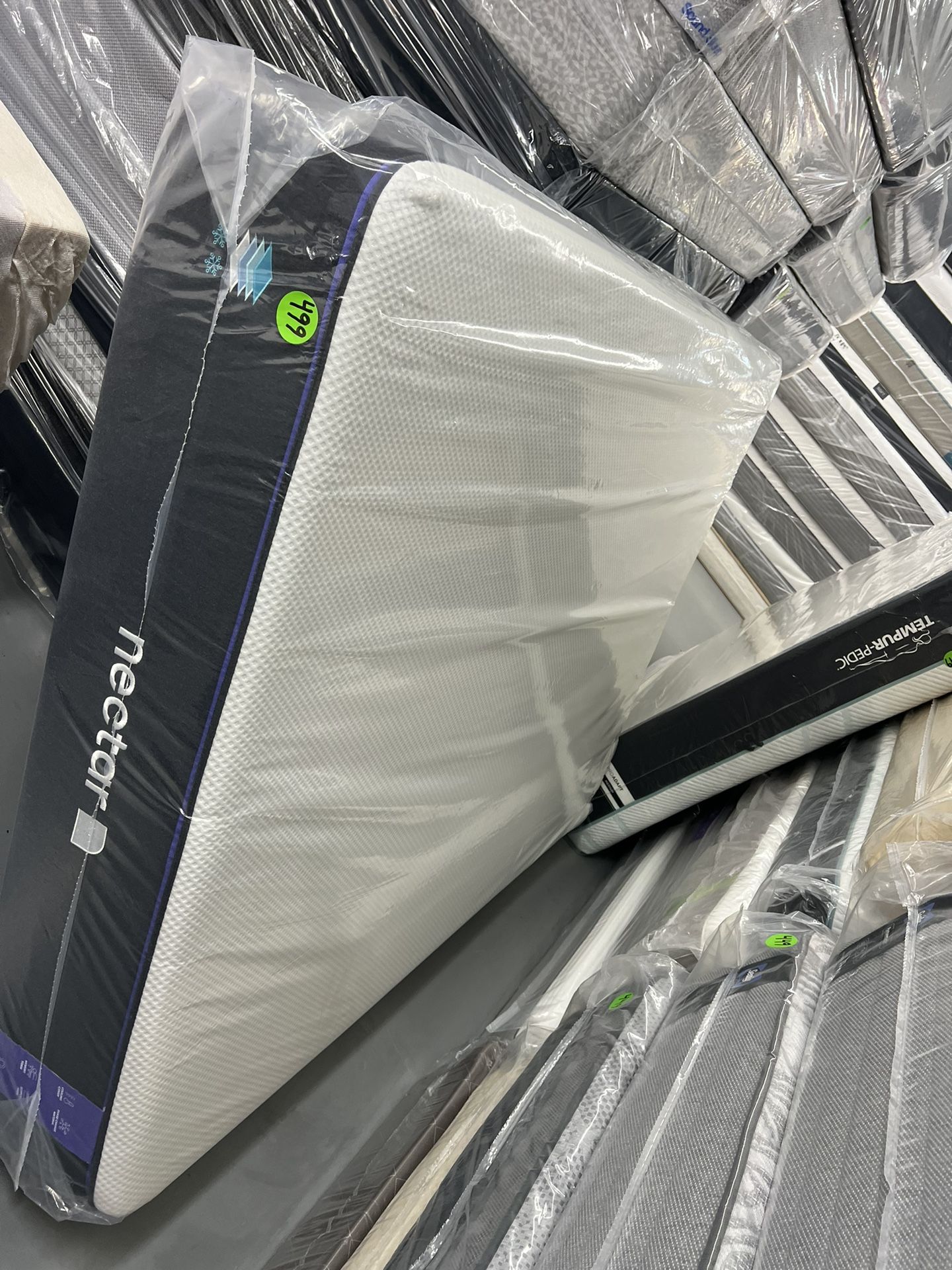 QUEEN SIZE NECTAR MATTRESS & BOX SPRING BED SET