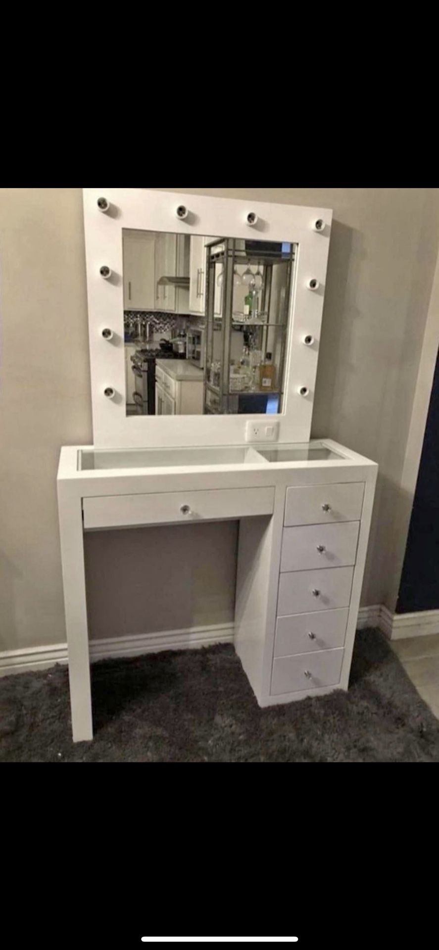Makeup Vanity Set