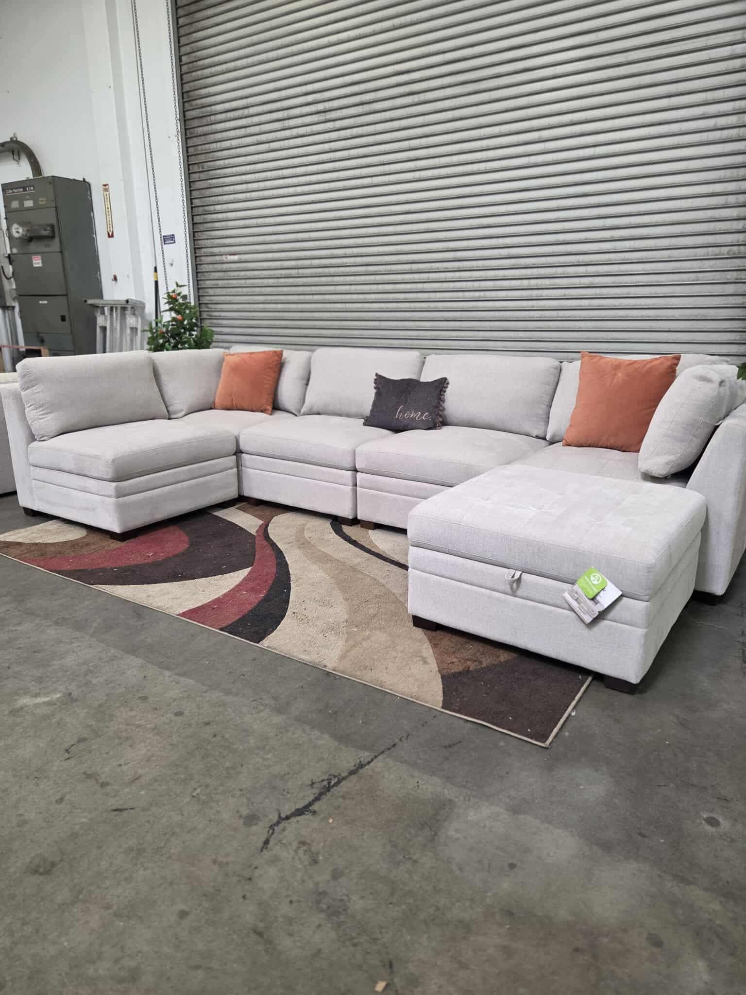 ‼️Summer Sale‼️ Thomasville Tisdale Sectional Couch (Free Delivery)