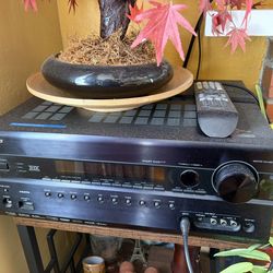 Onkyo TX SR 703 With Polk Audio 5.1 Speakers Plus Subwoofer