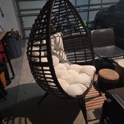 Egg Shape Patio Chair 