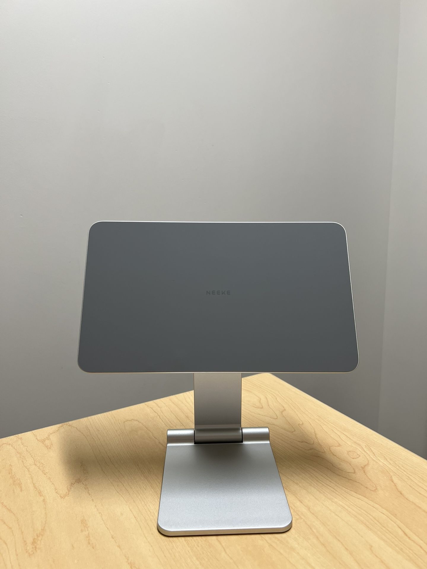 Neeke iPad Magnetic Stand for 11 inch or below