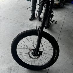 Giant fathom Mountain Bike 