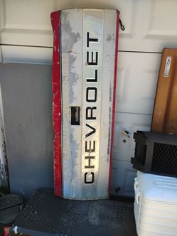Chevy Ford truck tailgates