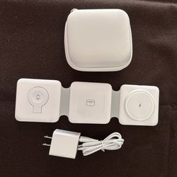 Charging Station for Apple Multiple Devices With Case