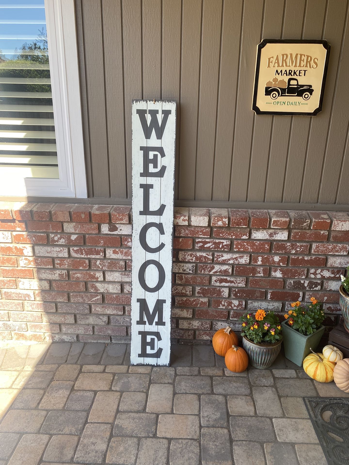 Wooden Welcome Sign