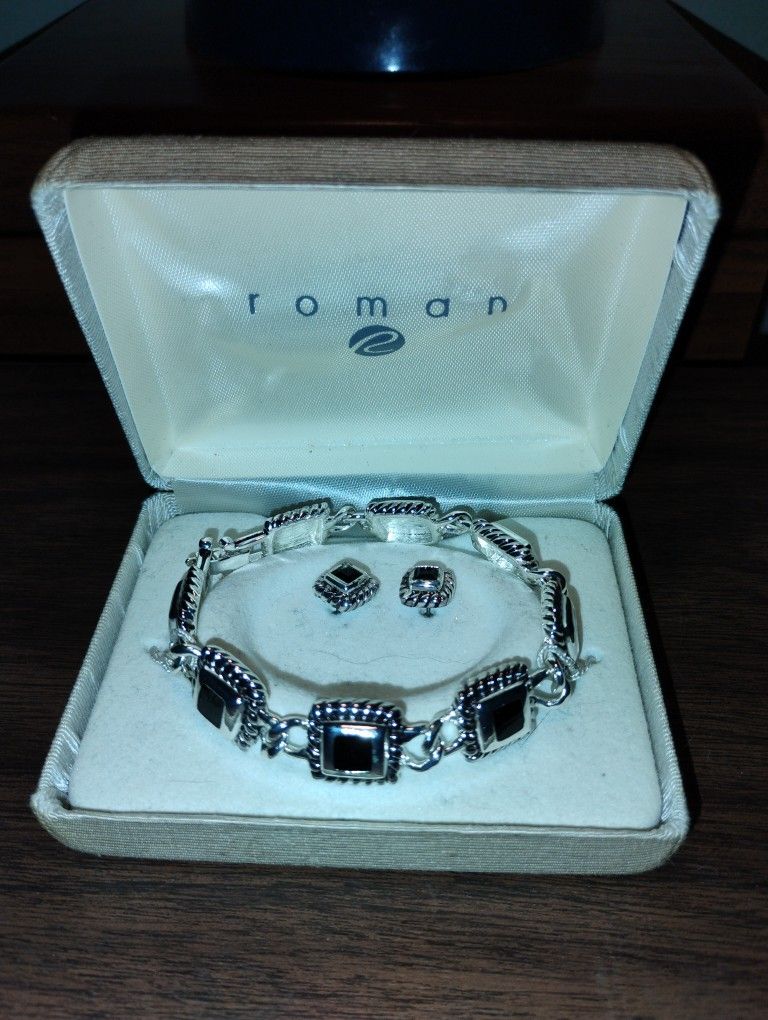 Roman Bracelet And Earrings