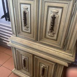 For Sell Antique Furniture 