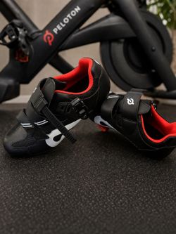 Peloton riding shoes *new*