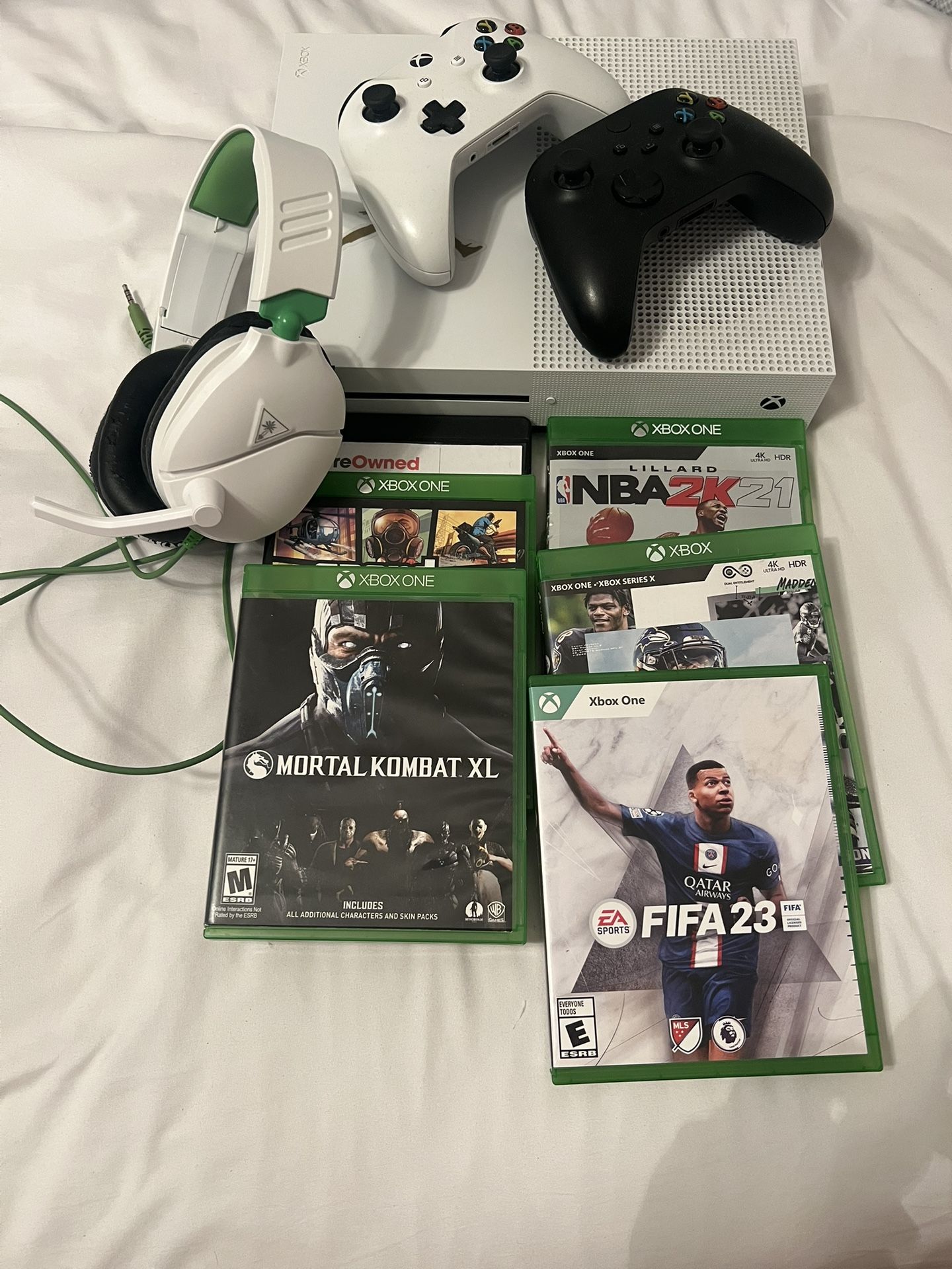 Xbox 360 Xbox One S $300 Xbox One S