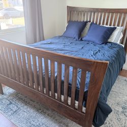 Queen Size Solid Wood Bed Frame