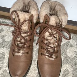 SOUL Naturalizer Women’s Brown with Faux Fur Boot size 8.5 