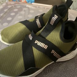 Puma Size 6 Olive Green 