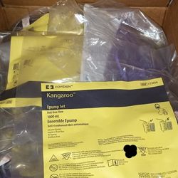 773656 Kangaroo ePump Set 1000mL 90