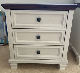 Brand new Night stands