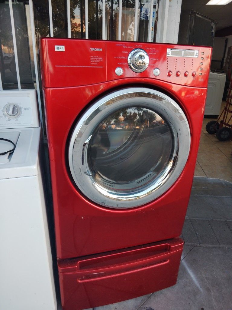 L G. DRYER WORKING GOOD 