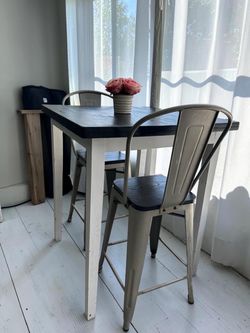Farmhouse Pub Table with 2 Metal Stools