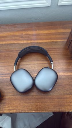 AirPods Max Black First Gen