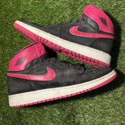 Jordan 1 High "Black Vivid Pink"