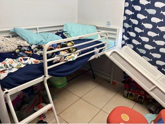 Kids loft bed