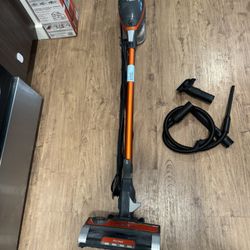 Shark Vacuum 