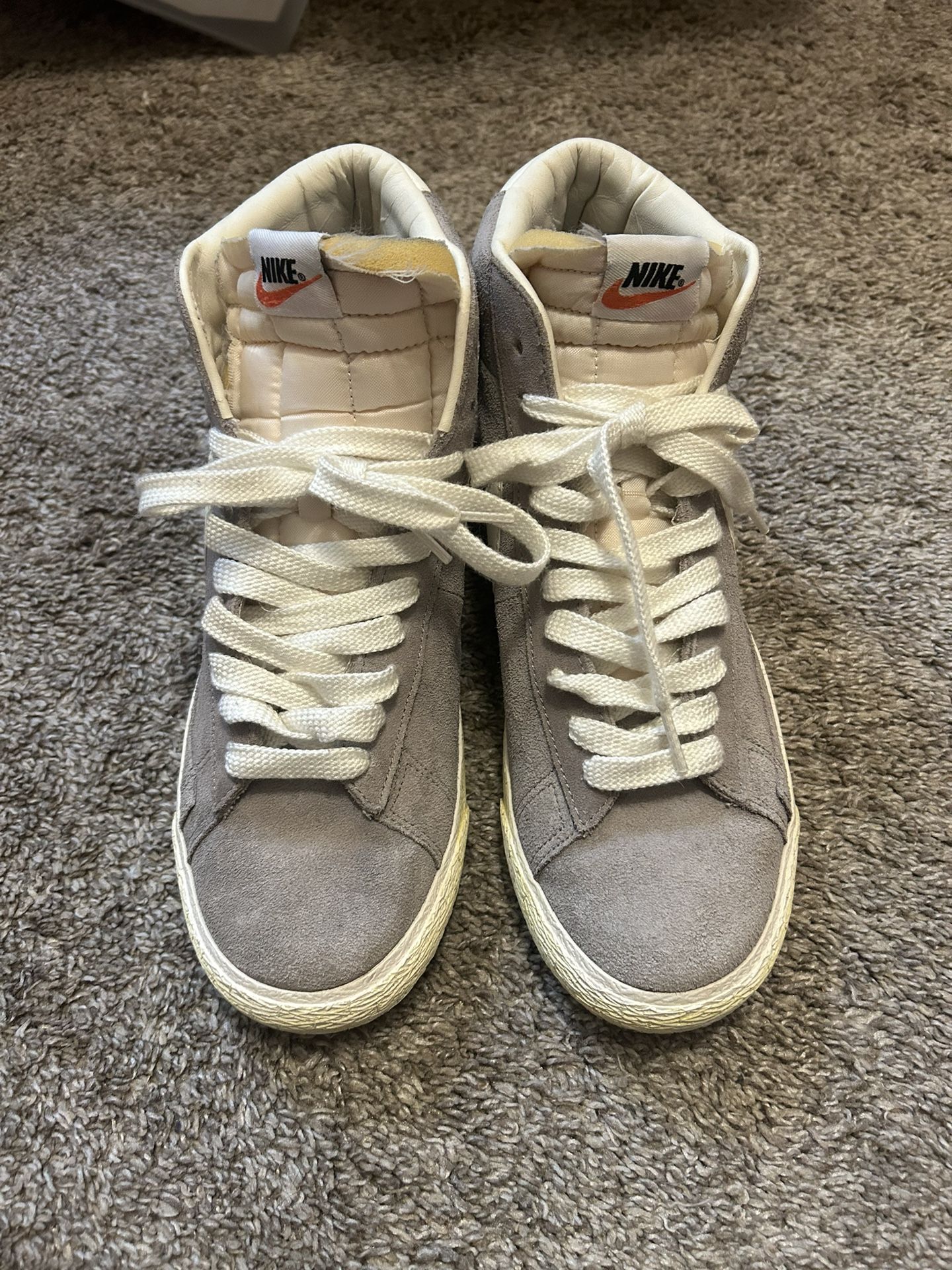Nike Blazer Mid