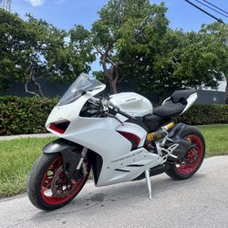 Ducati Panigale V2