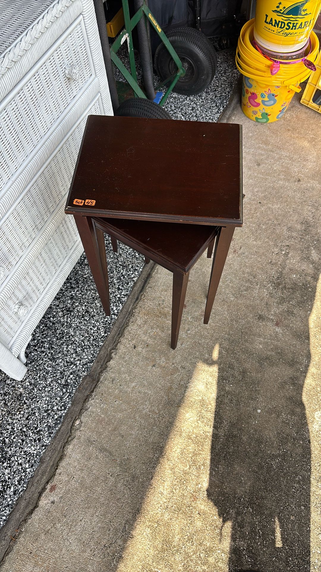 Nesting Table