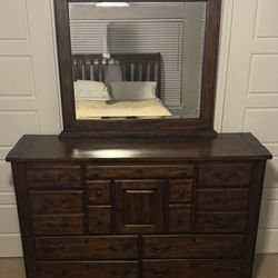 Beautiful Wood Queen Bed And Dresser