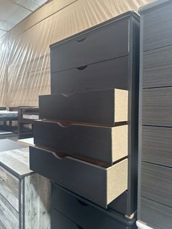 Five drawers dresser / 5 drawers dresser / Cajonera